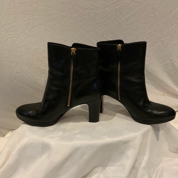 Lightly worn Nine West black heeled booties - Picture 6 of 8
